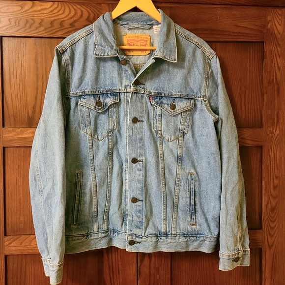 Levi's Men's Trucker Jean Jacket Light Stonewash Size Large